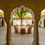 Stayvista\'S Jaipura Garh - Traditional Architecture, Vast Lawn, Expansive Courtyard & Fun Activities
