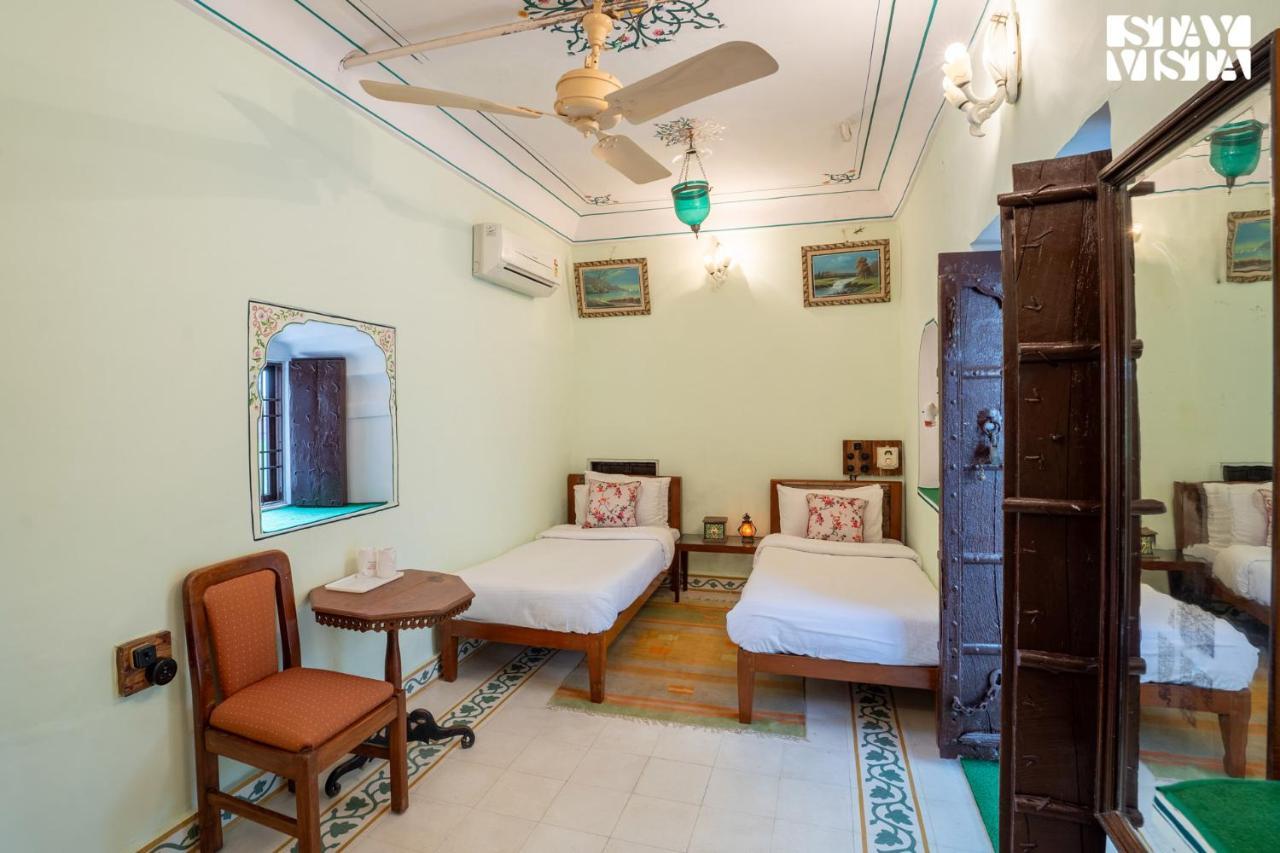Jaipura Garh: Traditional Charm With Spacious Grounds And Activities Villa *